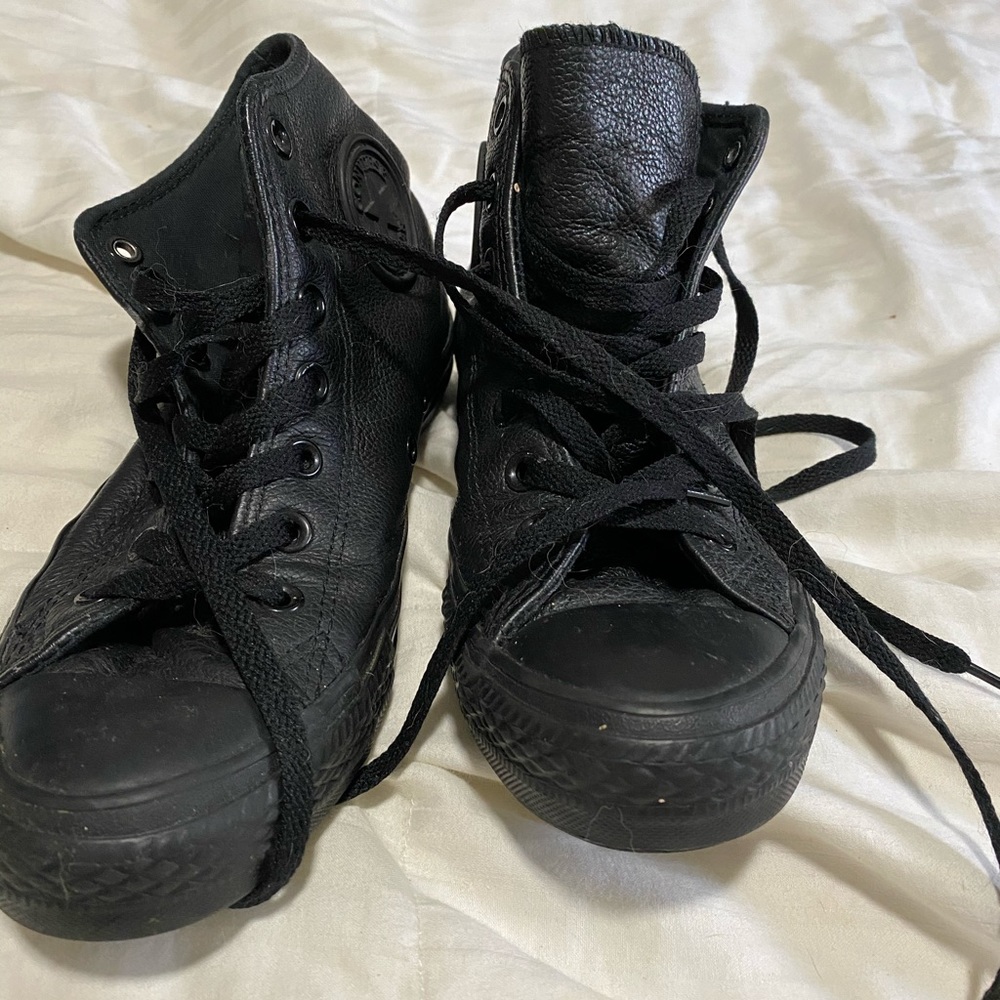 Black Pleather Skin Converse